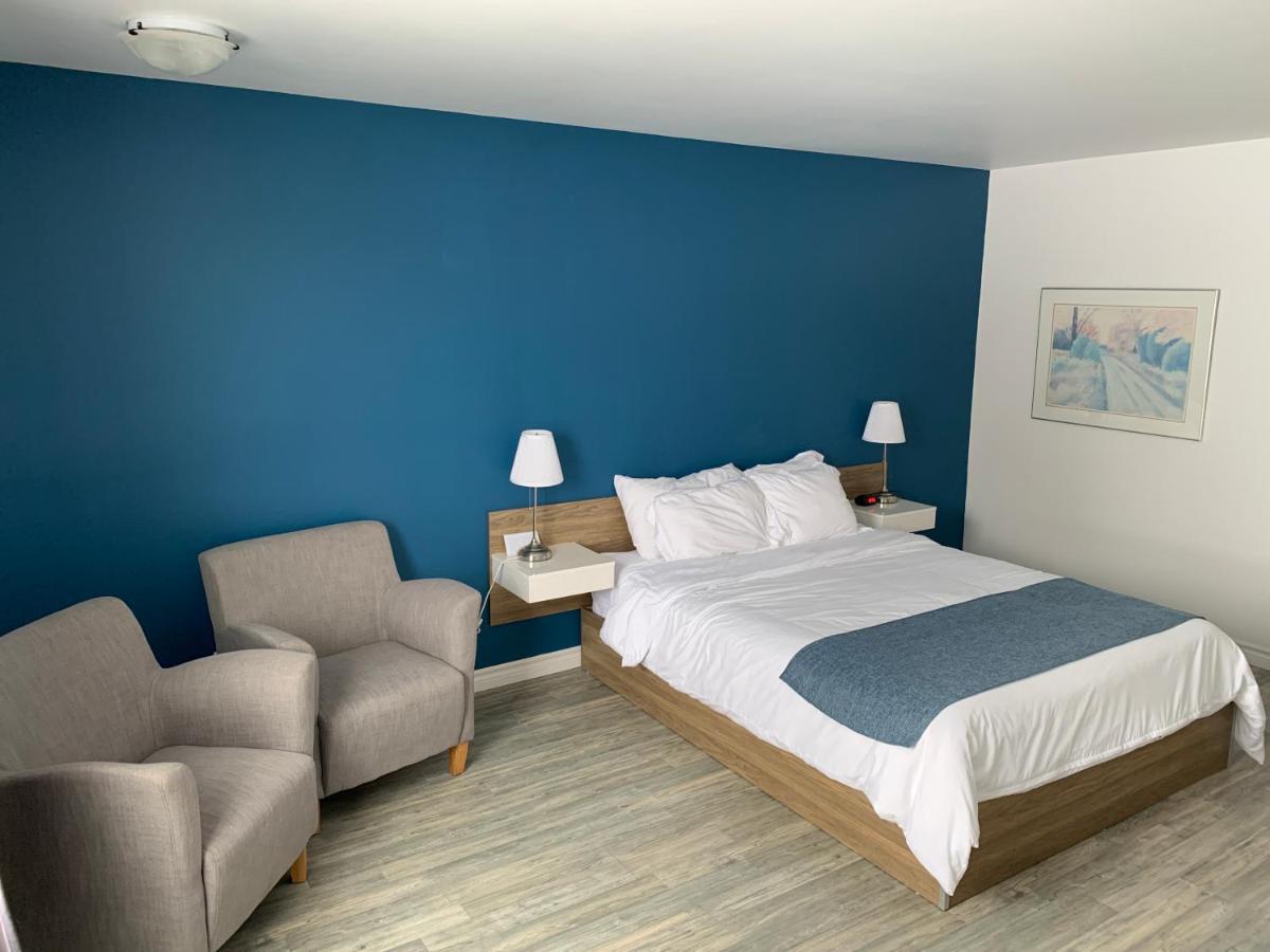 Metabetchouan Motel Le Rond Point מראה חיצוני תמונה